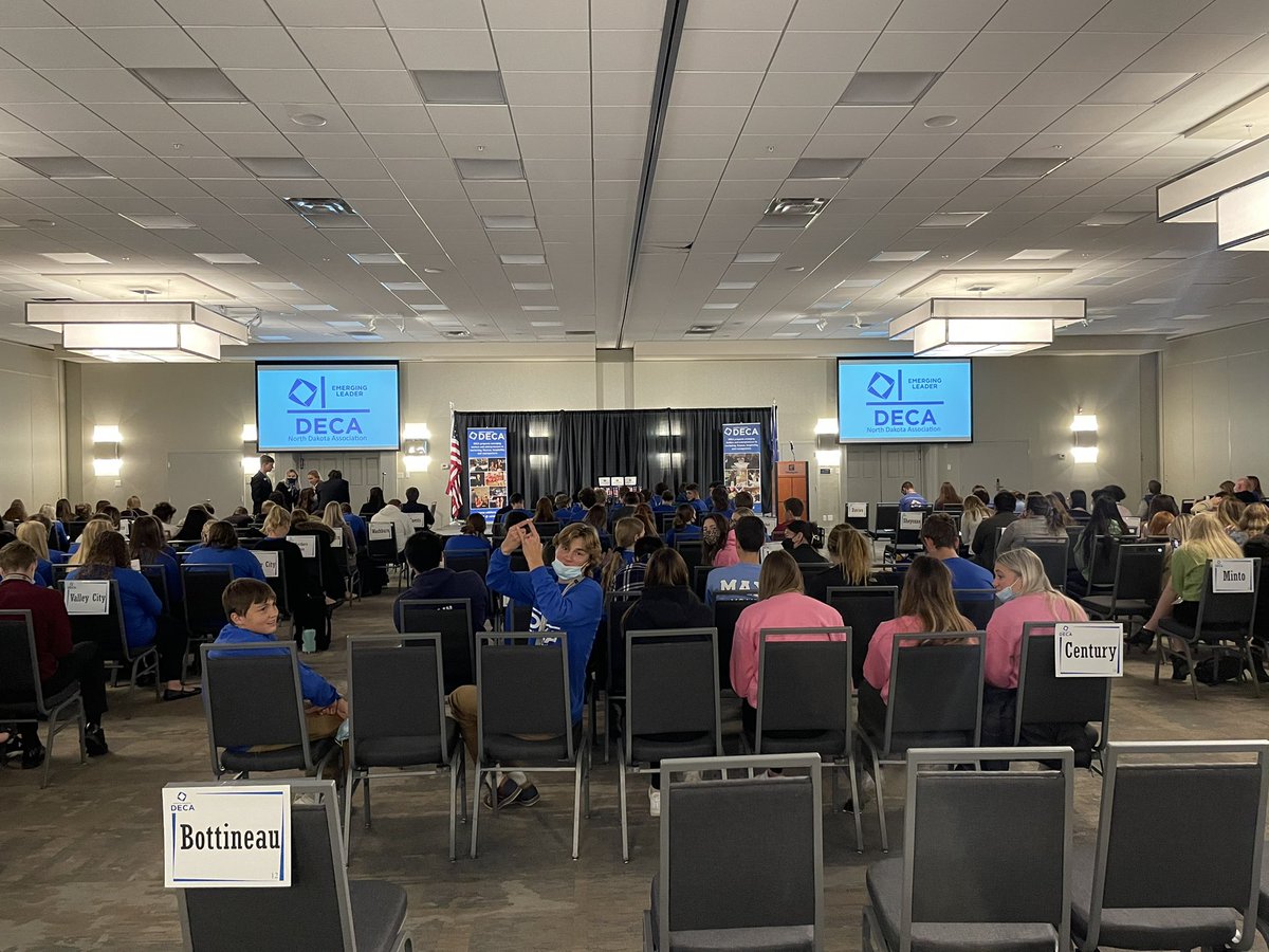 1CHSDECA's tweet photo. The 2021 ND Deca Fall Leadership Conference is a wrap! Thank you @NDDECA @KyleWillkom @NDNationalGuard for a great experience! #rollpats #nddeca21 #ndflc21 https://t.co/HWTIec0Ytc