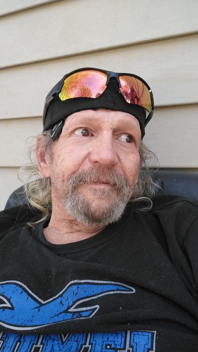 GregoryHarcrow's tweet photo. @emma_brunette95 @scarlet35754159 https://t.co/giF6vV6kTs