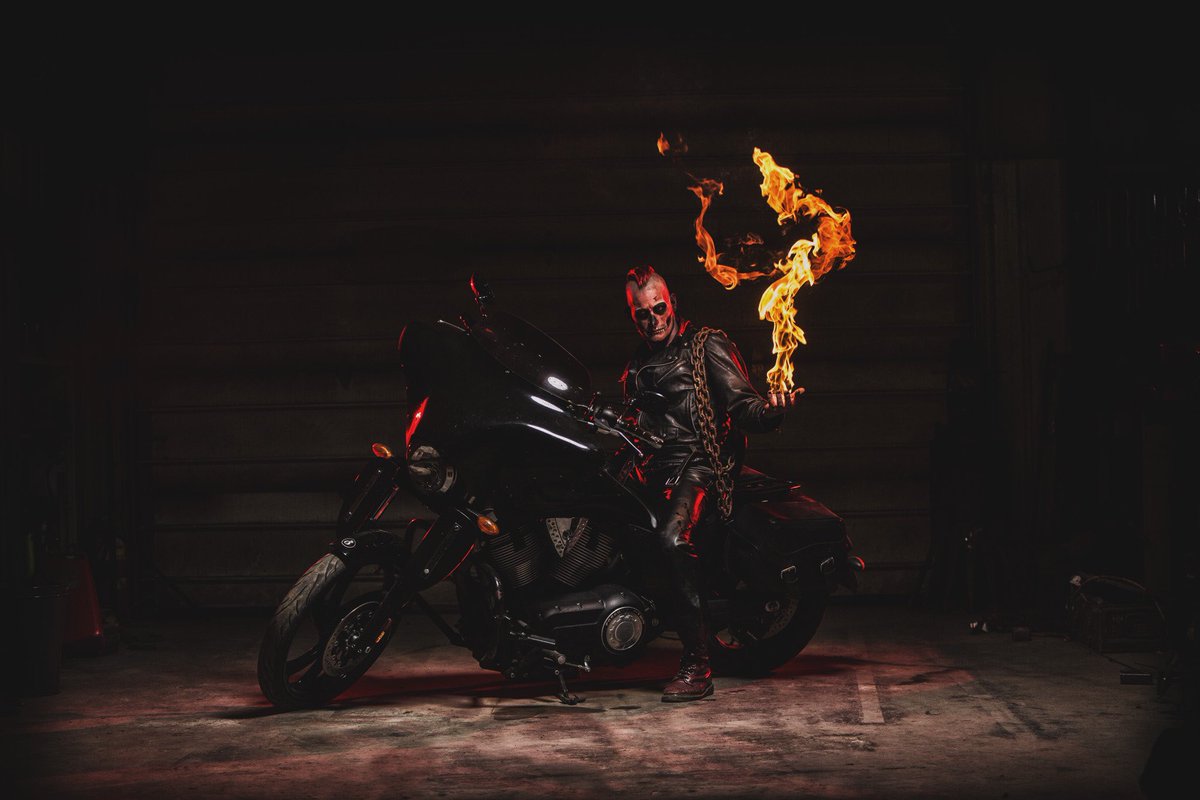 PrairieRanger's tweet photo. Hope everyone had a safe Halloween. #Halloween #MarvelStudios #ghostrider #strobepro https://t.co/JShm3WTVZq