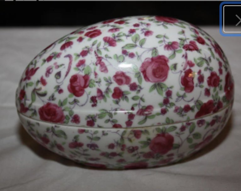 emmasattic98's tweet photo. Vintage Floral Porcelain Egg-Shaped Container (Soap Dish or Trinket Dish) by EmmasAtticTreasures https://t.co/DT7JeeXq9G via @Etsy #Container #PorcelainEgg #Floral #SoapContainer #TrinketDish #Vintage https://t.co/av6A6wHMJY