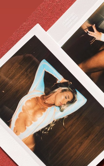 every #usedoutfit comes with 2 signed polaroids :) https://t.co/S2ghsCgJek<a href="/tag/usedoutfit"class="tags">#usedoutfit</a>