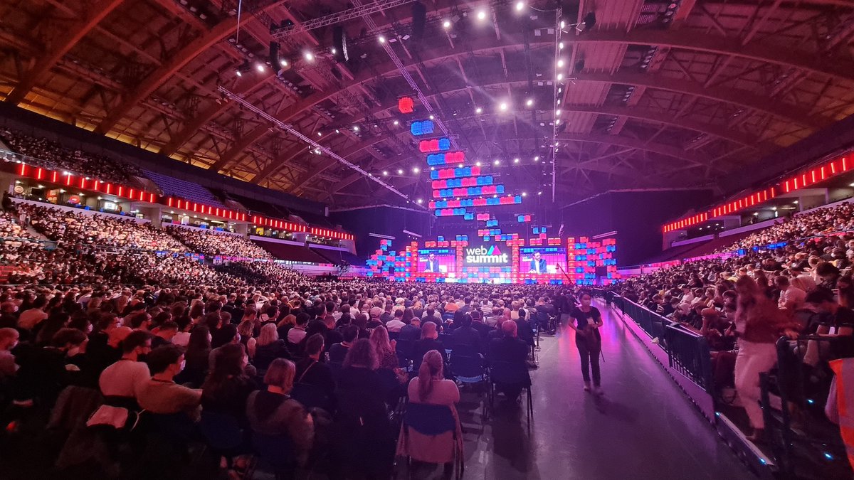 cezigueio's tweet photo. It’s a wrap! We are proud to have attended this opening night of #websummit2021 ! 
See you tomorrow for day 2 !
#ALPHA #cezigueio #lisbon https://t.co/29cntw1Q2j