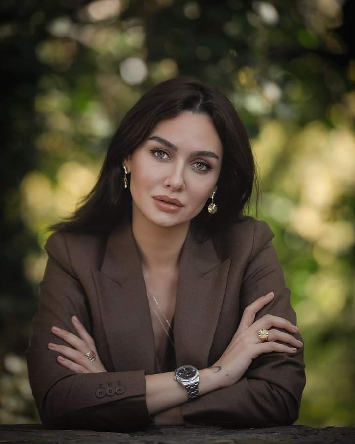 loza186's tweet photo. واخده الجمال كله لوحدها🍓🍓🍓🍓🍓❤️❤️👑
#BirceAkalay https://t.co/MaQp7vIIPX