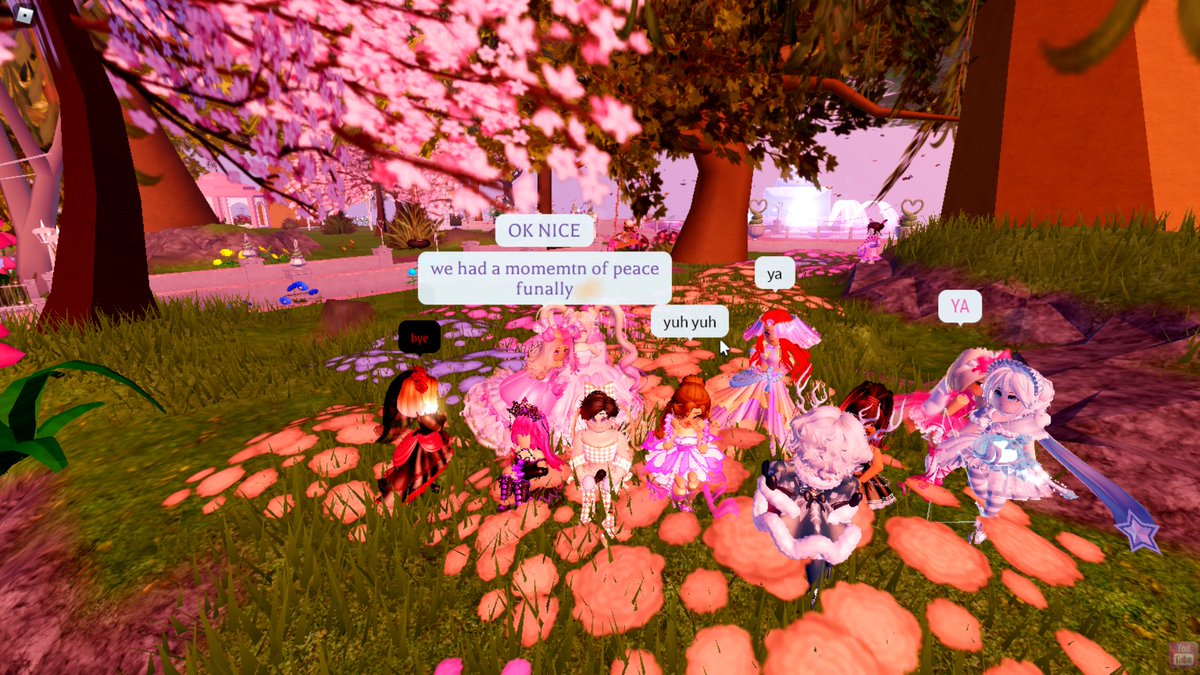 XxdYbx's tweet photo. Pictures :D :D ;D
#royalehigh #roblox #rhphoto @BongoLad https://t.co/jaFIlceQmA