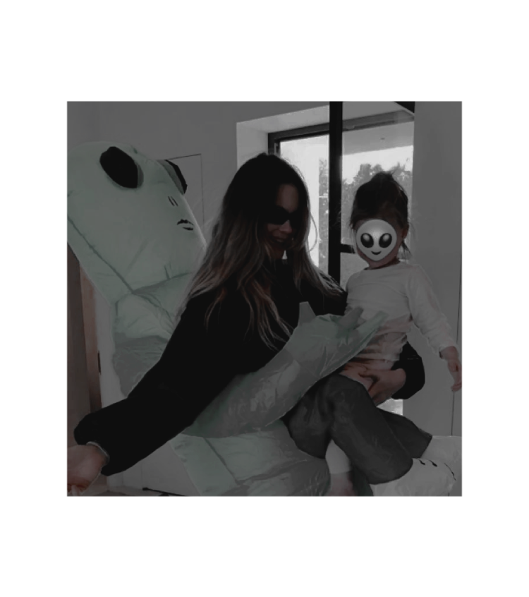 dustypoets's tweet photo. ᅟᅟᅟᅟ
ᅟᅟᅟᅟ＊ 👽  ₊ don't   ɯorrʏ  ɯe  cαme  ın  peαce!
ᅟᅟᅟᅟthe mother of the lıttle drαgon &amp; beαr ɯent
ᅟᅟᅟᅟout  for  lots  of  cαndʏ ond trıcᴋs lαst nıght. 
ᅟᅟᅟᅟ #𝙗𝙖𝙧𝙩𝙚𝙬𝙚𝙚𝙣 
ᅟᅟᅟᅟ https://t.co/PiHUgeODNP