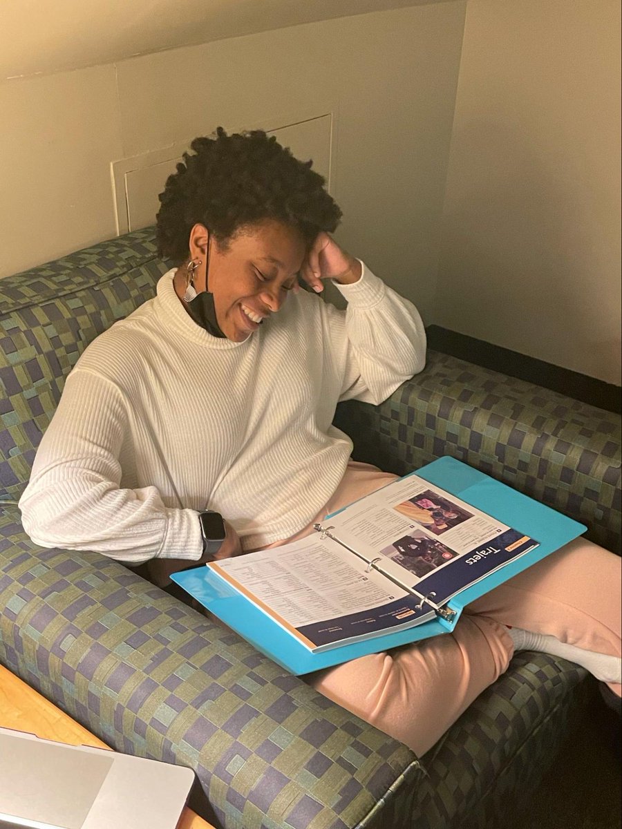 HorizonBrighter's tweet photo. This girl is on fire! Our amazing Brighter Horizon #scholar, Tatiana, is hitting the books hard this year at Middlebury College. We are so proud of her hard work and dedication! #motivationmonday #middleburycollege https://t.co/Bm2reo7RLB