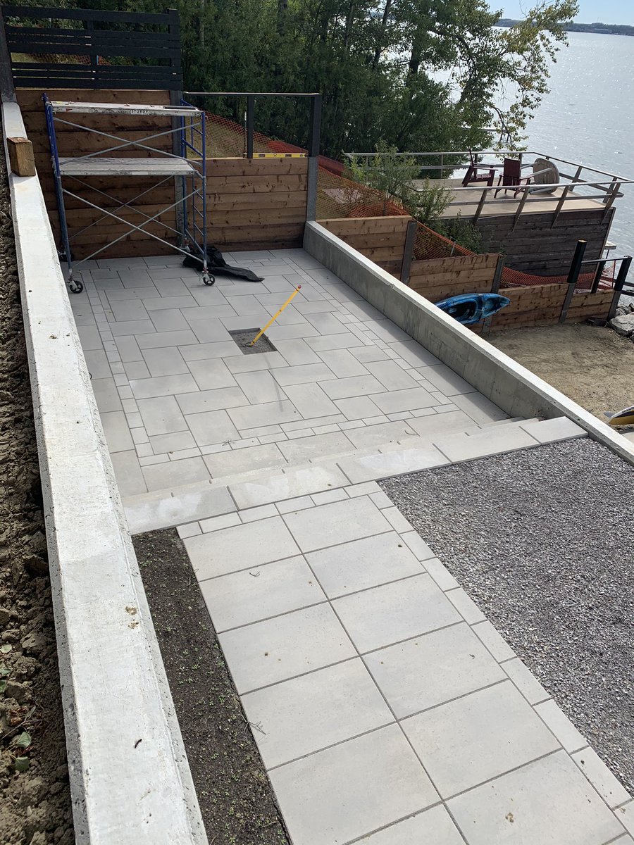 cribberdude's tweet photo. Sylvan retaining walls, finished landscaping and stairs. #cottage #lake very nice!! https://t.co/sQj6u5RxTE
