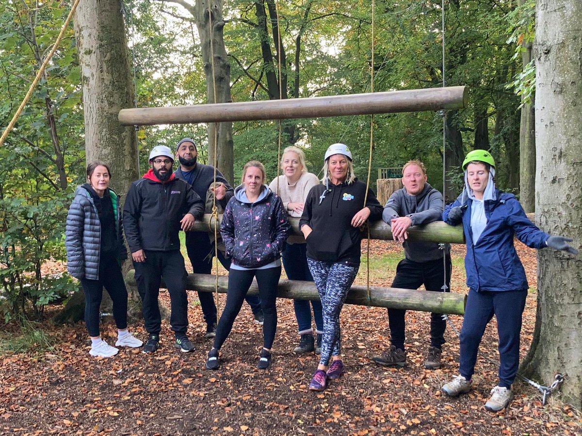ParticipationNW's tweet photo. #YouthWorkWeek #2021 BIG shout out to our amazing team of youth workers, theyβve supported hundreds of young people over the years #amazing π #youthwork #detachedwork #support #inspire #believe #Burnley @spaceyouthbus @natyouthagency https://t.co/HeiQkRMx9D