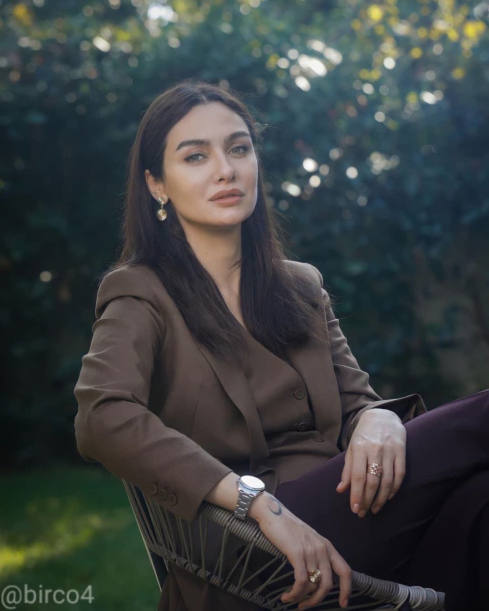 loza186's tweet photo. Queen 👑👑👑🍓🍓🍓❤️❤️❤️
#birceakalay https://t.co/jZ2dZOx6D8