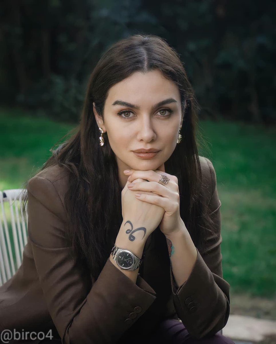 loza186's tweet photo. Queen 👑👑👑🍓🍓🍓❤️❤️❤️
#birceakalay https://t.co/jZ2dZOx6D8