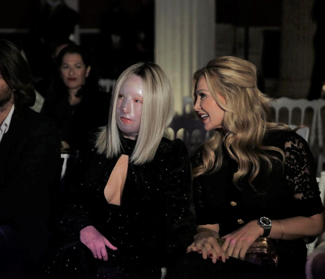 Queen_gr's tweet photo. Η Ιωάννα Παλιοσπύρου μια εβδομάδα μετά τη δίκη για το βιτριόλι στην Athens Fashion Week
#axdw #ioannapaliospirou
https://t.co/SrGjaau4JL https://t.co/5dJ8MeRauq
