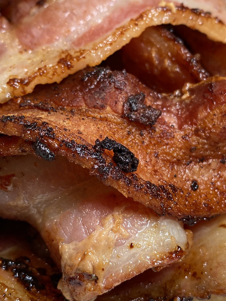 UglyApron's tweet photo. Popovers or Yorkshire puddings, sweet or savory; they’re delicious in all forms. #uglyapron #polyhobbyist #cooking #baking #pastries #breakfast #delicious #food #bacon #meat #yummy https://t.co/RXVeMFBYJV