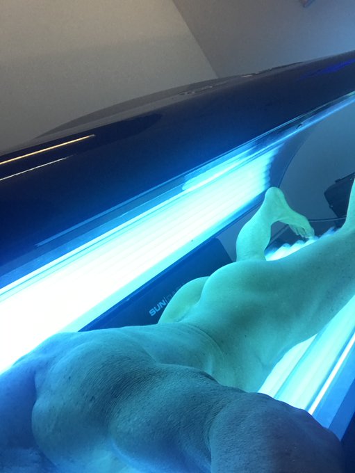 Did you know... ? #Selfie #tan #glutes #tanlines  More pump muscles @ https://t.co/Rj2TLy6gL0 @MALEStr8<a href="/tag/selfie"class="tags">#Selfie</a><a href="/tag/tan"class="tags">#tan</a><a href="/tag/glutes"class="tags">#glutes</a><a href="/tag/tanlines"class="tags">#tanlines</a>