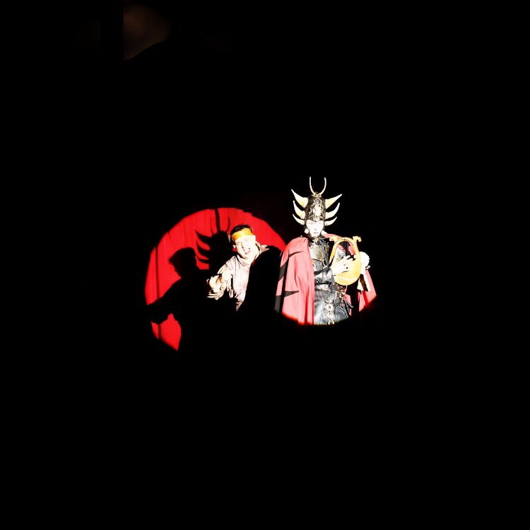 Fracasse on Tour
Novembre 21 :
⁃le mardi 9/11 à l’<a href="/AvantSeine/">l'Avant Seine / Théâtre de Colombes</a> à Colombes
⁃le jeudi 18/11 et vendredi 19/11 à <a href="/LaCometeSN/">La Comète SN</a> à Châlons-en-Champagne
⁃le 25/11 au <a href="/tvillefranche/">Théâtre Villefranche</a> 

Come on let’s twist again !