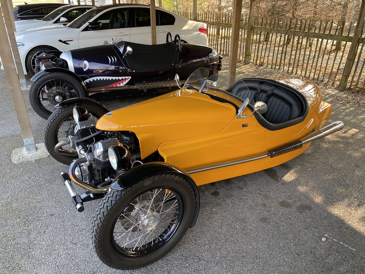 quillerrees's tweet photo. Living up to its name, Gordon Murray’s Light Car Rocket is the only modern car I know that’s actually lighter than my Triking - but it’s very close (370kg v 380kg) #triking #lightcar #3versus4 https://t.co/DehghopHtL