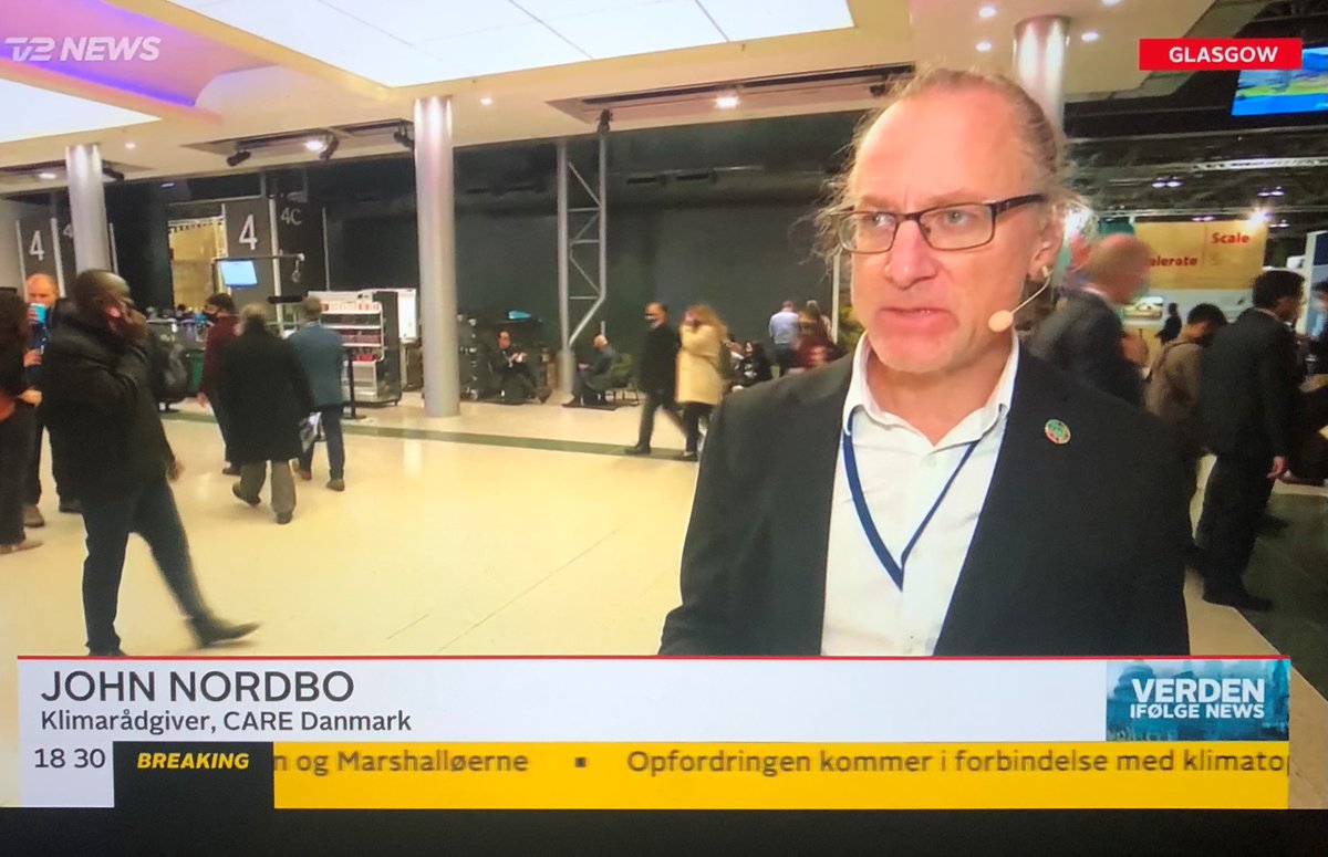 CARE_Danmark's tweet photo. Hvis #COP26 skal blive en succes, skal vi have klare mål + reelle reduktioner fra alle lande. Samtidig skal de rige lande leve op til løfterne om klimabistand til de mest klimaudsatte lande, siger @JohnNordboCARE til @tv2newsdk #dkgreen #dkpol #dkklima #dkaid https://t.co/FvlXDz0UZ3