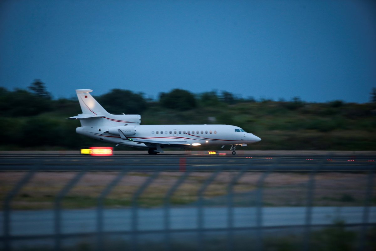ajplus's tweet photo. An est. 400 private jets are being used to take leaders and business execs to the #COP26 climate conference.

Private jets release 33.7 metric tons of CO2 every year, more than some countries. 85% of COP26's total carbon footprint will come from air travel, reports @FT. https://t.co/iMeryVi4mc