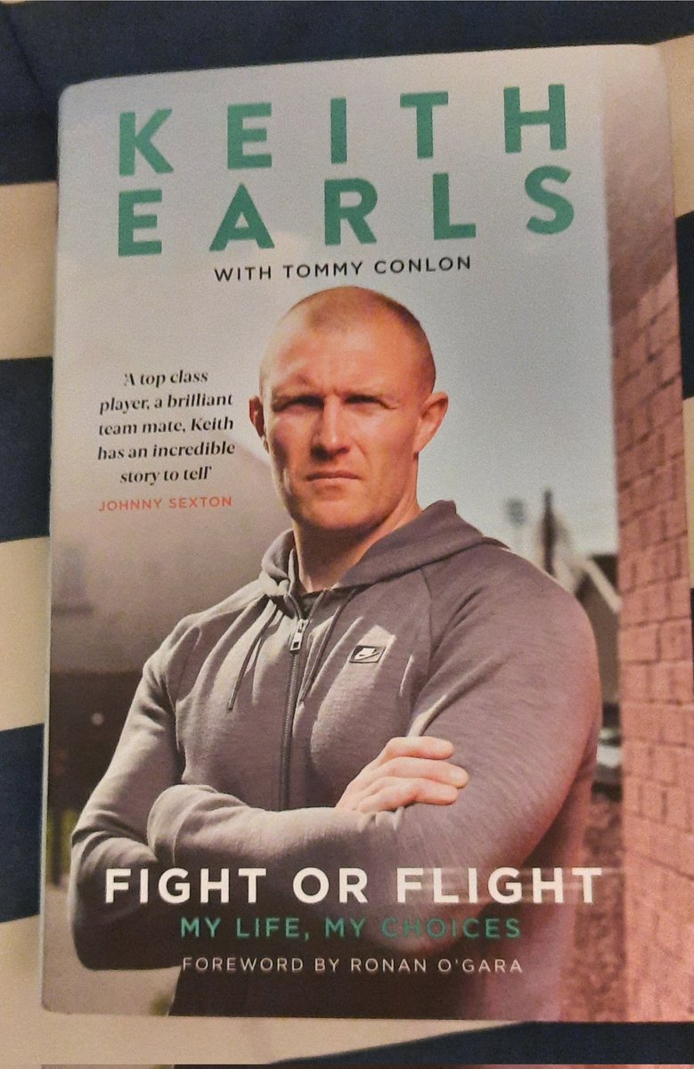 ckDigComms's tweet image. 📕 First day back at work after week off &amp;amp; this arrived through letter box earlier. Really looking forward to getting stuck in - promises to be a classic page turner #KeithEarls 🏉 @GillHessLtd
