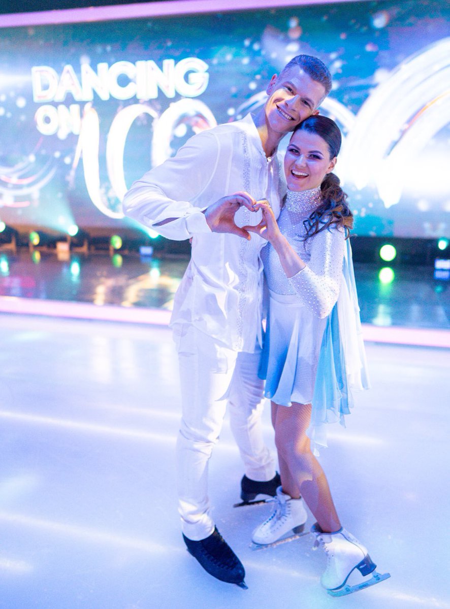 saaraaalto's tweet photo. I’ve been so sorry for @HamishGaman .. hearing @dancingonice didn’t bring him back this year breaks my heart ❤️😭 He was the best and I was always able to trust him 200%. Very down to earth and commited ❤️ Reality TV world can be brutal like this.. 😢
#dancingonice https://t.co/7EjZF1EjG9