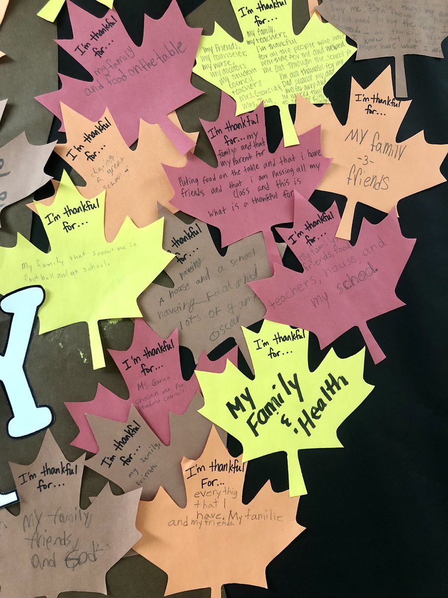 bugnrip02's tweet photo. BES student council helped out with the November Health Bulletin Board! #fallintohealthyhabits #bethankful #150yearsofexceedingexcellence https://t.co/vjuKsHgZD8