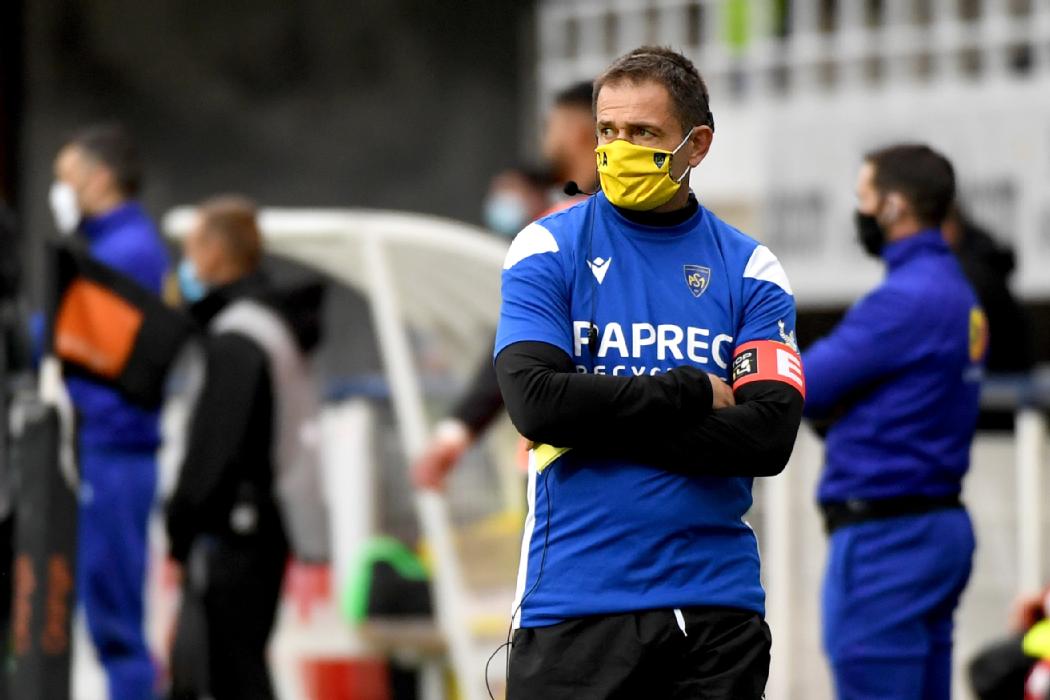 LaMontagne_TDS's tweet photo. Rugby : dans le dossier Azéma, l'ASM Clermont doit-elle lâcher l'affaire ? C'est le thème du nouvel épisode d'Ici Montferrand, notre podcast consacré à l'actualité de l'ASM #rugby #ASM #podcast #Azema
https://t.co/NvEcbFOAT4 https://t.co/e4fqHubJaG