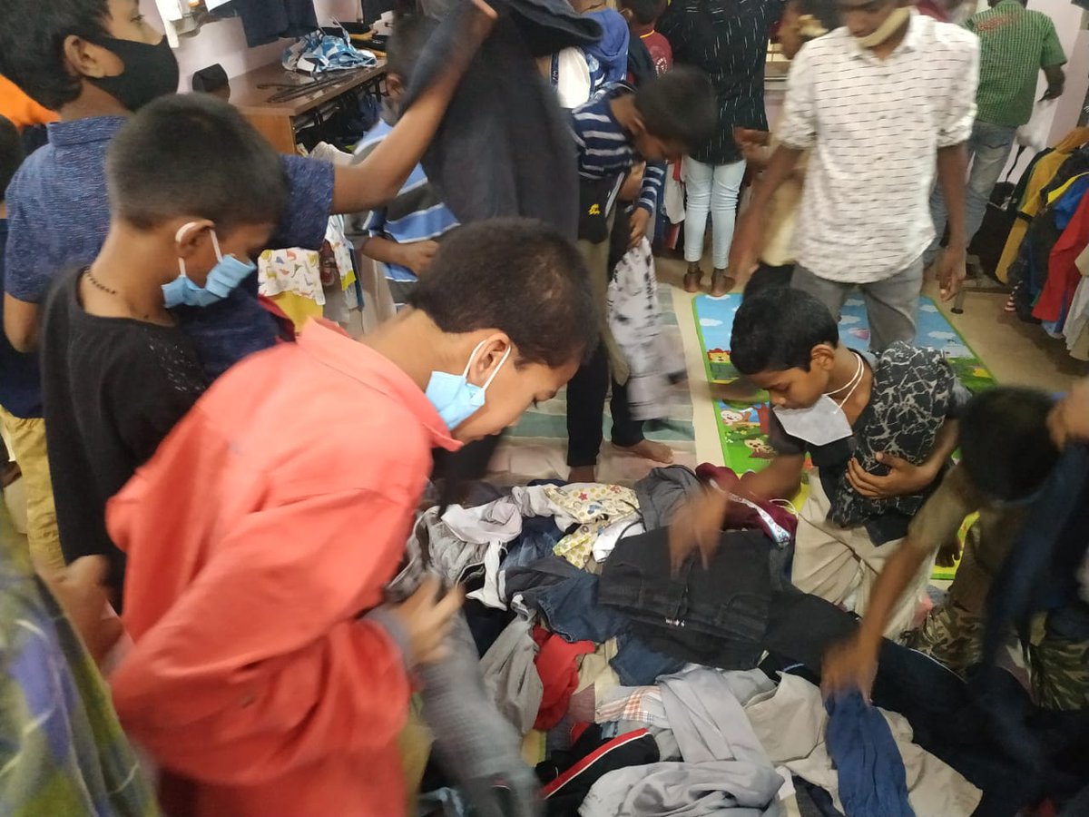 imagine_trust's tweet photo. Children's Day Out at the #ImagineClothesBank.
When a bunch of children came here to 'shop' for their favourite clothes
#SharingatImagine #Choiceisthekey https://t.co/nUNp8LUzJg