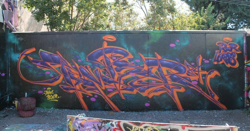 spraystreet's tweet photo. Petaluma jammin with Timber
.
#lordscrew #timber #lordTimber @lordscrew86  @timber_84 #phoenixtheatre #phoenixtheater #wildstyle #dope #artcrimes #spraystreet #sprayst https://t.co/DeNnpDohV4 https://t.co/xGuqhPFoAu
