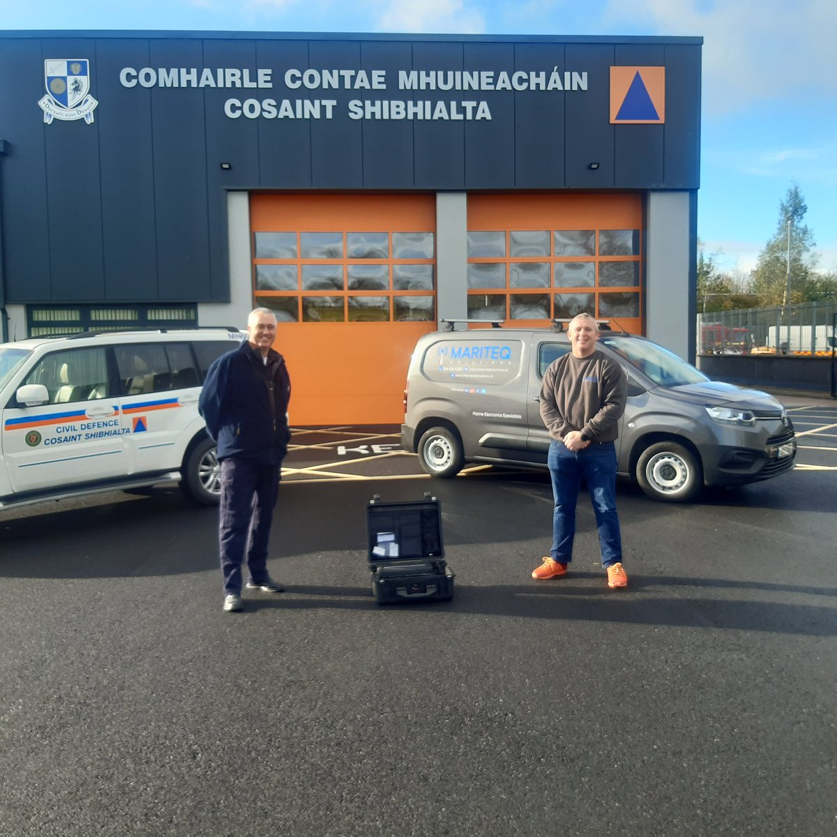 Moncivildefence's tweet photo. Today Monaghan Civil Defence  boat unit received delivery of the Portable Humminbird Helix 10 Sonar from Maritiq Solutions. The new Sonar will be of great assistance in our Search and Recovery Operations.  @civildefence @MonaghanCoCo https://t.co/fhsnG1RXlZ