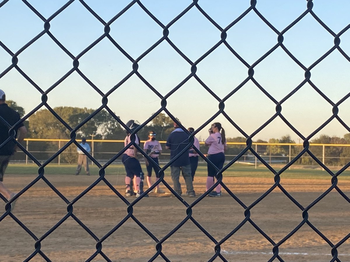 IG_Snyder14u's tweet photo. Halloween tournament in San Marcos, TX! Came up short,but girls are determined to work harder to accomplish their goals!! #Impactgold https://t.co/SZk9TIgzzS