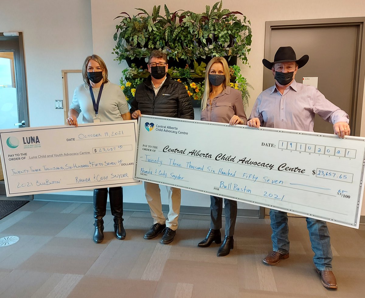 lunacentreyyc's tweet photo. #MotivationMonday #ShoutOut to Rhonda and Cody Snyder from @Bullbustin
2021 raised $23,657.65 for us here at Luna & @CentralABCAC
Thank you for your dedication to helping us help families on their healing journey.
#weareluna #bullbustin #codysnyder #thankful #partners https://t.co/531I7FdjHU