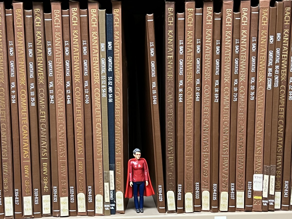 appmusiclibrary's tweet photo. Caption This! Here’s your 2nd photo.
Want a chance to win free stuff? Enter our “Caption This” social media contest featuring super librarian, Nancy Pearl, Oct 25–Nov 19. Follow and submit your comments in the post. Weekly prizes and a grand prize drawing at the end of contest https://t.co/o2ChCT7kUd