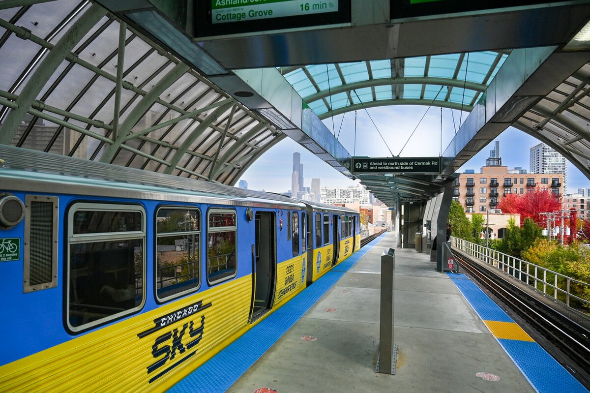 cta's tweet photo. Let’s hear it for the @chicagosky! We’re proud to honor our #WNBA Champions with a #SkyTown celebratory train wrap. Look for our specially-designed, blue-and-yellow rail cars rolling on the Green Line, beginning Monday 11/1!
https://t.co/yU9Zhf7LXw https://t.co/8nSPzGFXQz