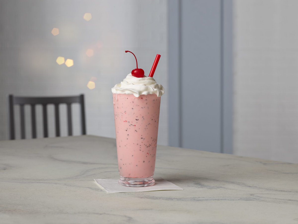 UNA_Dining's tweet photo. 'Tis the season for a Peppermint Chip Milkshake from CFA! Stop by the Commons to grab this delicious dessert for only $4.09 โ๏ธ ๐จ
#myUNA #UNAdining https://t.co/BFrqxDVn6Q