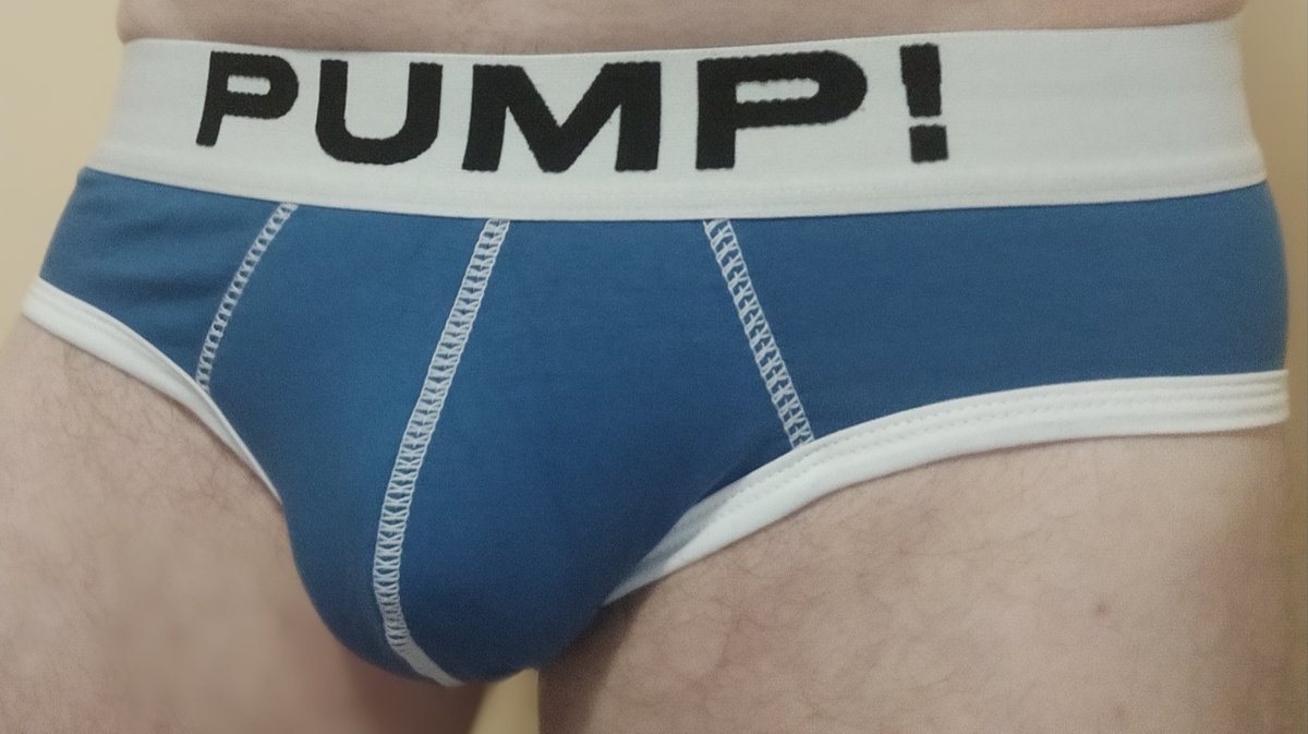 250884's tweet photo. Blue...Pump!

#gaymen #gay #bulge #gaybulge https://t.co/SLVvpU2lL6