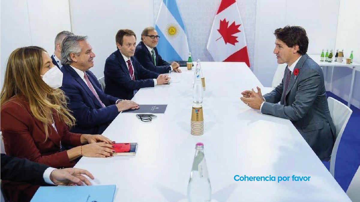 CoherenciaFavor's tweet photo. Canadá te explica en 1 sola foto cómo bajar el gasto público https://t.co/cGKVSs4hTz