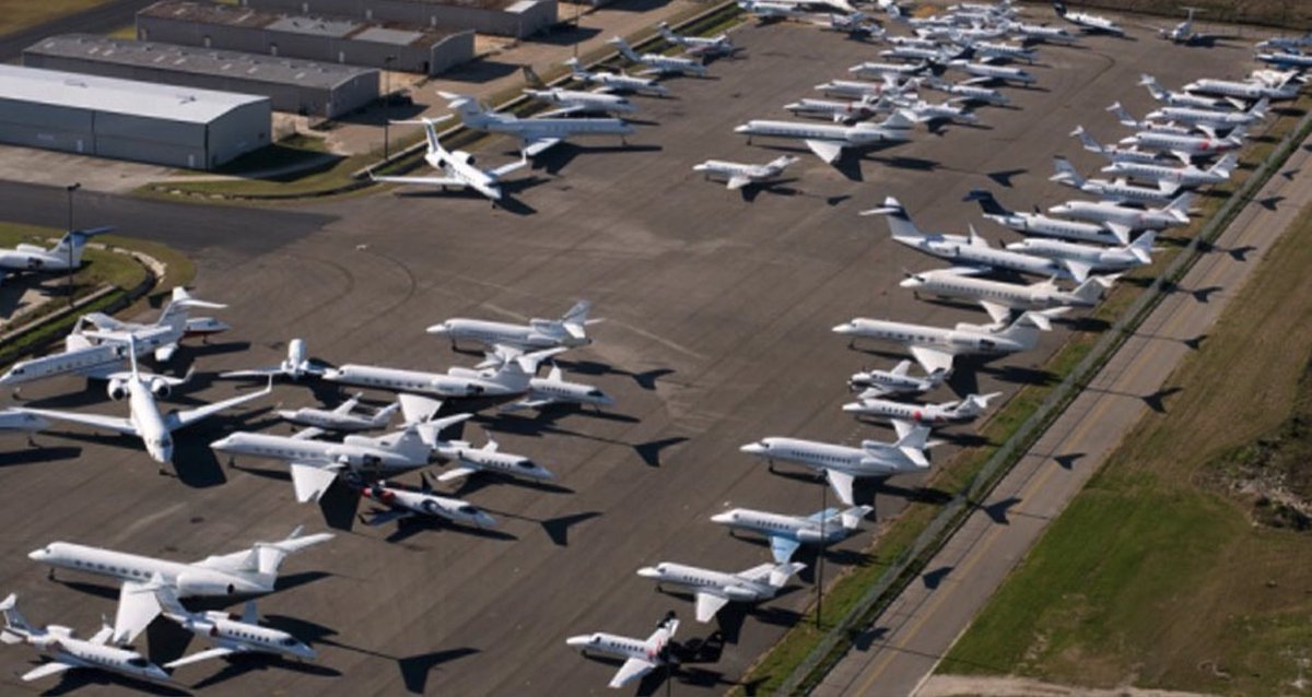 COP26 quer te proibir de gastar gasolina, quer tornar sua eletricidade mais cara, quer te controlar de todas as formas para evitar "mudanças climáticas". Mas só você se ferra. Abaixo os jatinhos particulares dos líderes políticos socialistas mundiais usados para ir na COP26.