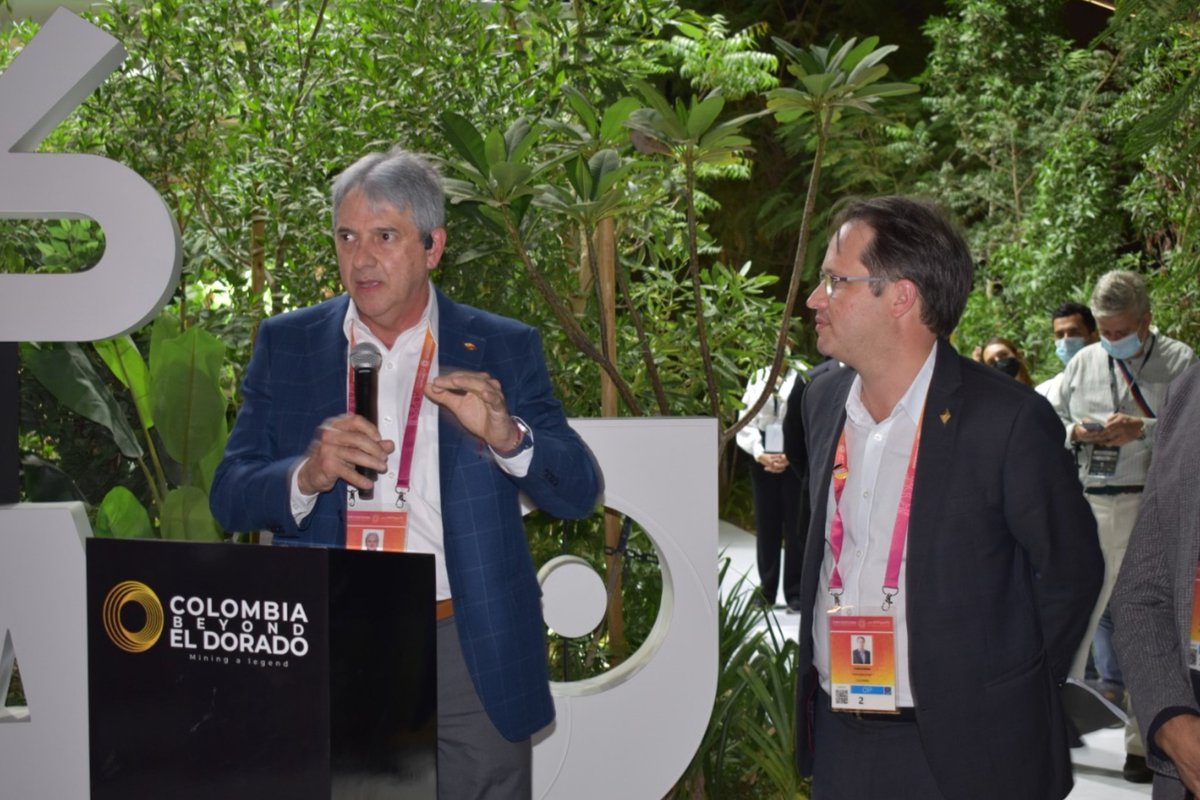 Durante el evento inaugural de #ExpoDubái, el presidente <a href="/JuanMiguelDuran/">Juan Miguel Durán P.</a> dio la bienvenida al pabellón Colombia y destacó la oferta de oportunidades y las estrategias que se presentarán desde la ANM para fortalecer los lazos comerciales del sector con los Emiratos Árabes Unidos.