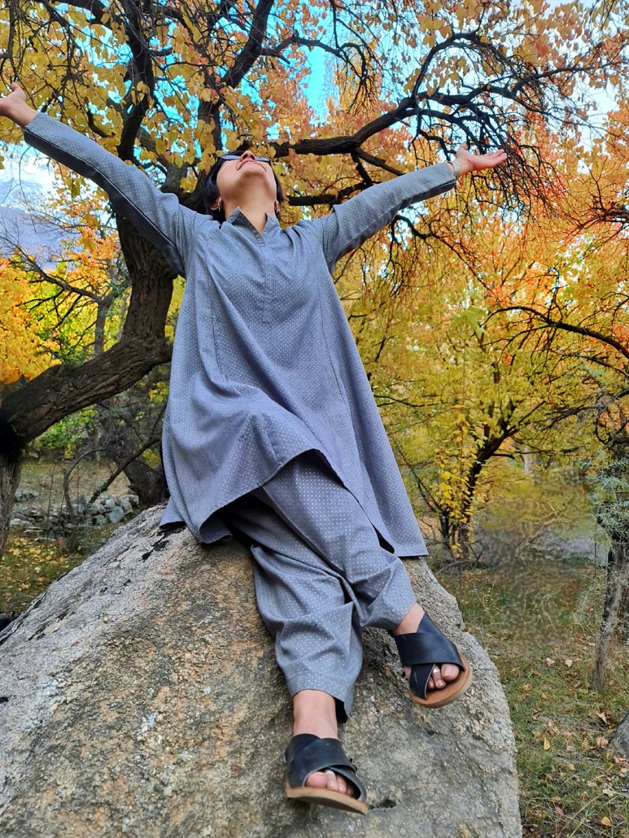 MARIA_hunzai's tweet photo. All ready to brace what was promised to #GilgitBaltistan 😜
#HappyIndependenceDayGB
#AutumninHunza #autumncolors #November1st https://t.co/gGu6CMJfI9
