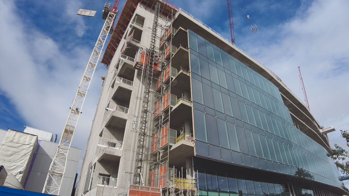 TheChristie's tweet photo. Today we're celebrating a tremendous milestone. 🎉  

A transformational research facility @TheChristieNHS reaches the highest point of construction.

Read more about the Paterson redevelopment and help progress research at a scale never seen before. 👉 https://t.co/AOy0DbkqOn https://t.co/dmaX08f5DC