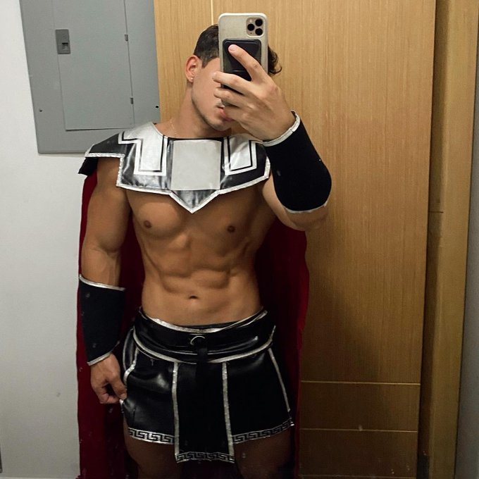 wait for you in my onlyfans to have fun for a while 🍆💦💪🏻  https://t.co/OohhAogG7D https://t.co/f1dwZ