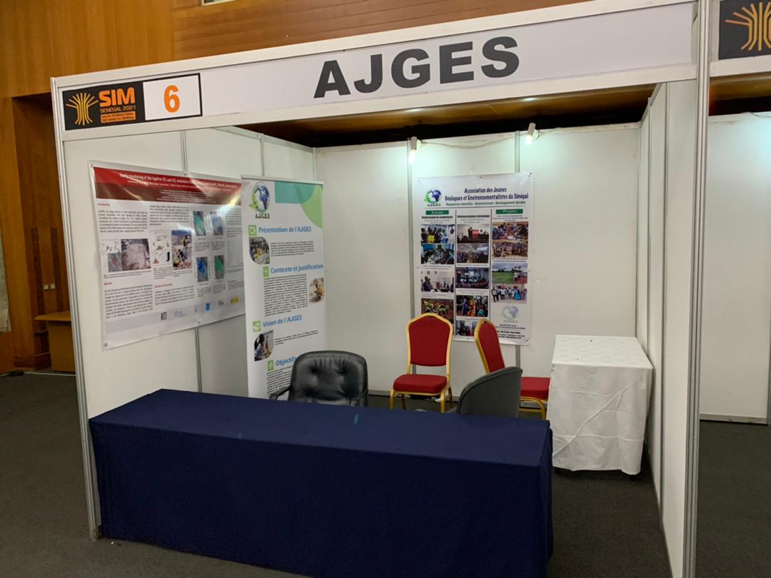 L'AJGES vous invite à visiter son stand au salon international des Mines (SIM 2021) du 02 au 04 novembre 2021 à l'hôtel King Fahd Palace de Dakar.<a href="/rodompcl/">Doro NIANG</a> <a href="/AB_NIANG/">A.B NIANG</a> <a href="/pap_malick/">Malick FAYE</a> <a href="/ThrivingEarth/">Thriving Earth Exchange</a> <a href="/AjePour/">AJE - Action pour la Justice Environnementale</a> <a href="/INPG_sn/">INPG | Institut National du Pétrole et du Gaz</a> @Minesgeo_SN <a href="/a_petromine/">Africa Petromine</a> <a href="/PR_Senegal/">Présidence Sénégal</a> <a href="/Macky_Sall/">Macky Sall</a> <a href="/medd_gouv_sn/">M E D D du Sénégal</a>