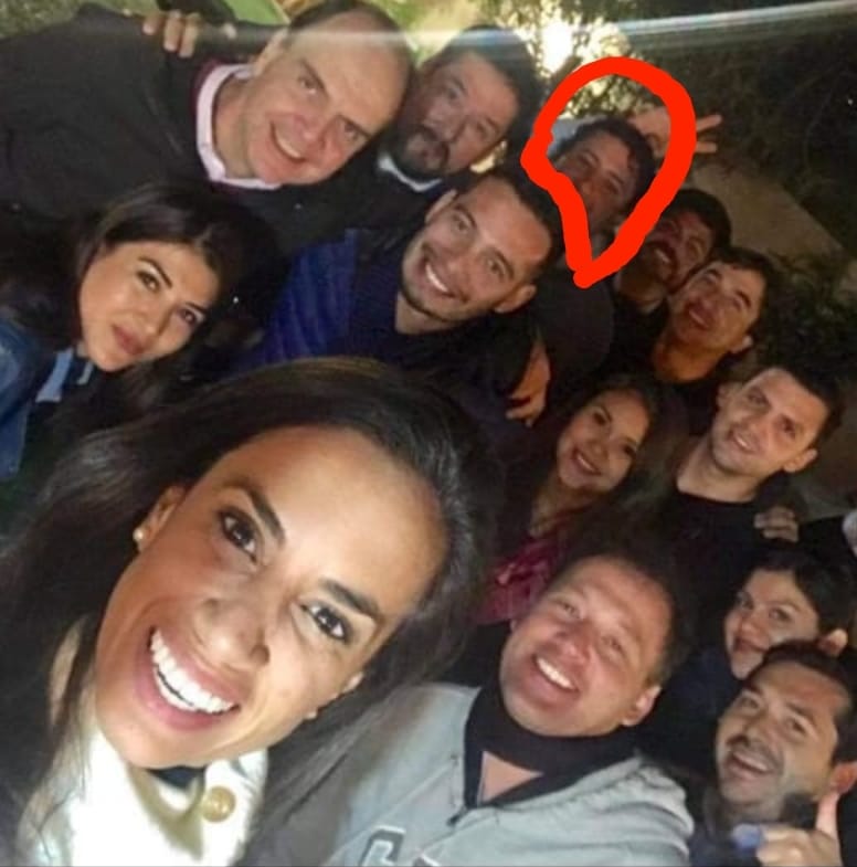 derecha_nunka's tweet photo. Urgente candidata a senadora y cores de RN junto al narcotráficante https://t.co/wsxWdmScJ7