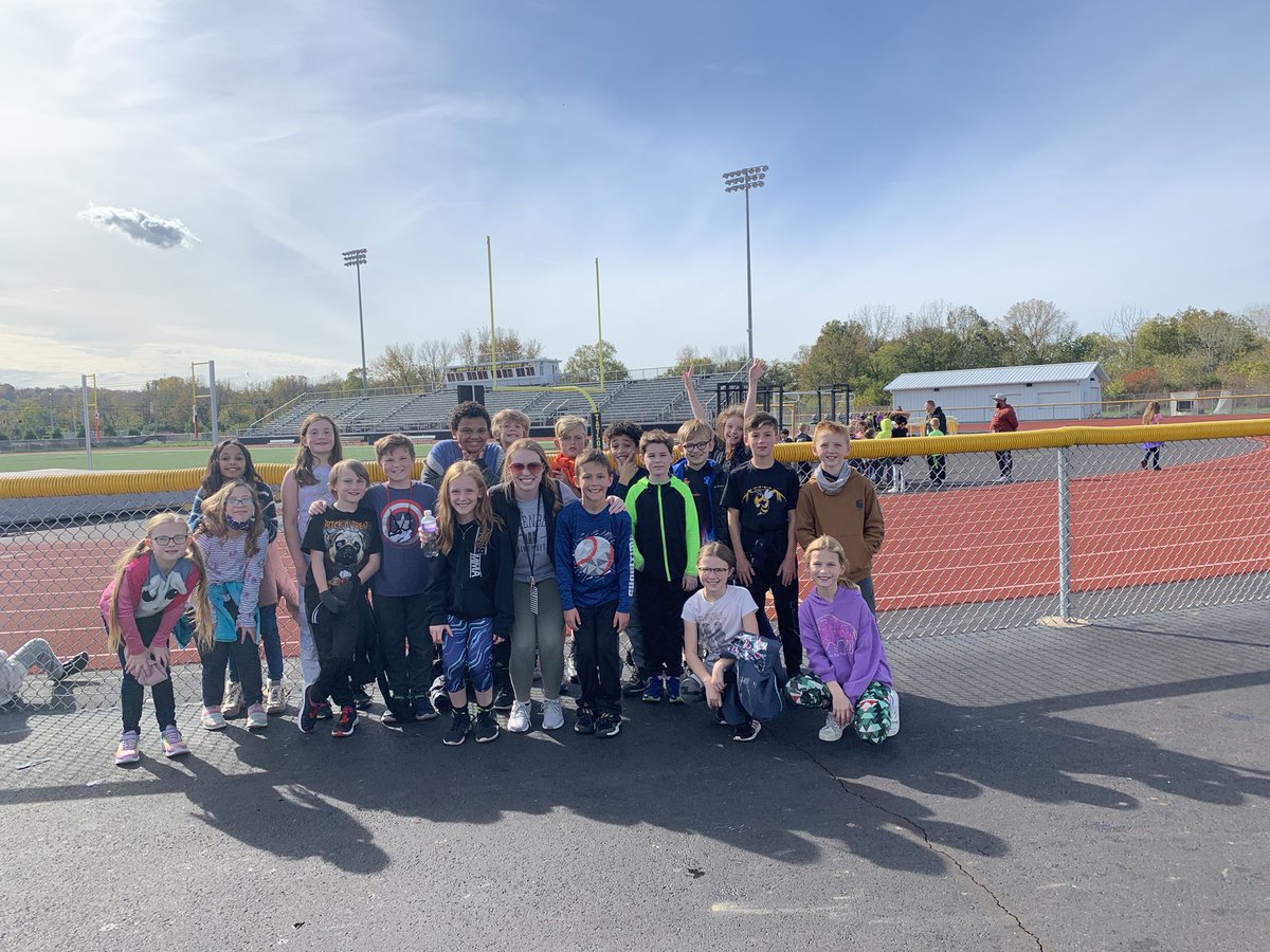 mrslamb97's tweet photo. We had a great time at the Walk-A-Thon! #fourthgrade #trlsd @TRLSDjackets https://t.co/kvNi0fWTRe