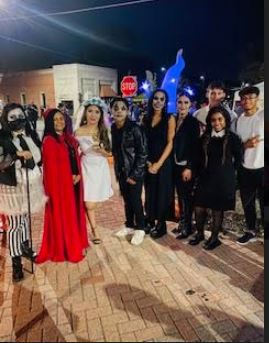 cedarhillisd's tweet photo. @collegiate_ch National Honor Society won #BestTrunk on Saturday, while serving 3,000 scholars @CedarHillTX 

@jdedmun @geraldhudson https://t.co/fd46XqWGPT