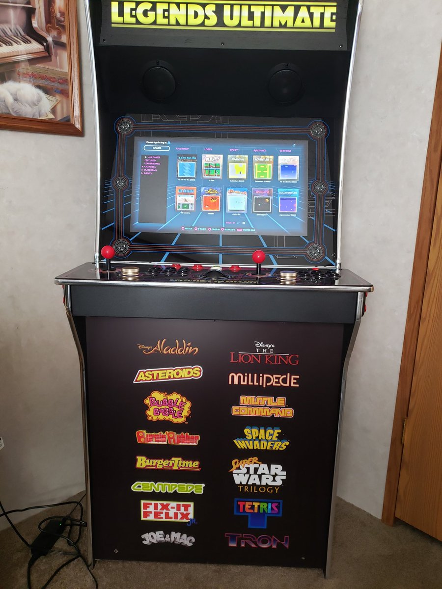 Steve465's tweet photo. New addition to my office. https://t.co/7YoDkZpLNg