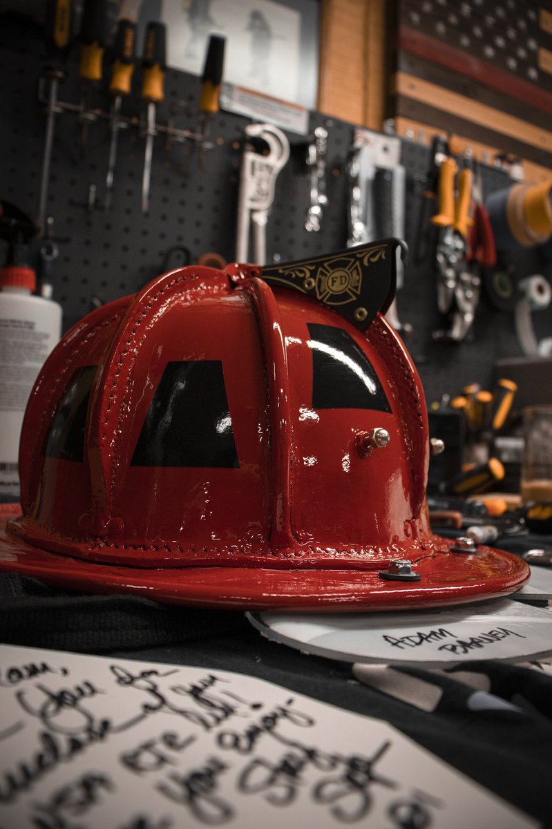 RagTopFire's tweet photo. Black on red. What’s not to love about this? Absolutely crisp refurb🔥
••
RagTop Industries……Bringing you the best in #firehelmetrestorations since 2010! 🤟🏼🤟🏼
#ragtopindustries #RTI #ragtop #ragtopshop #fireman #cairnsfirehelmet #firehelmet #leatherfirehelmet #MSA #N5A #N6A https://t.co/18797FCWQ2