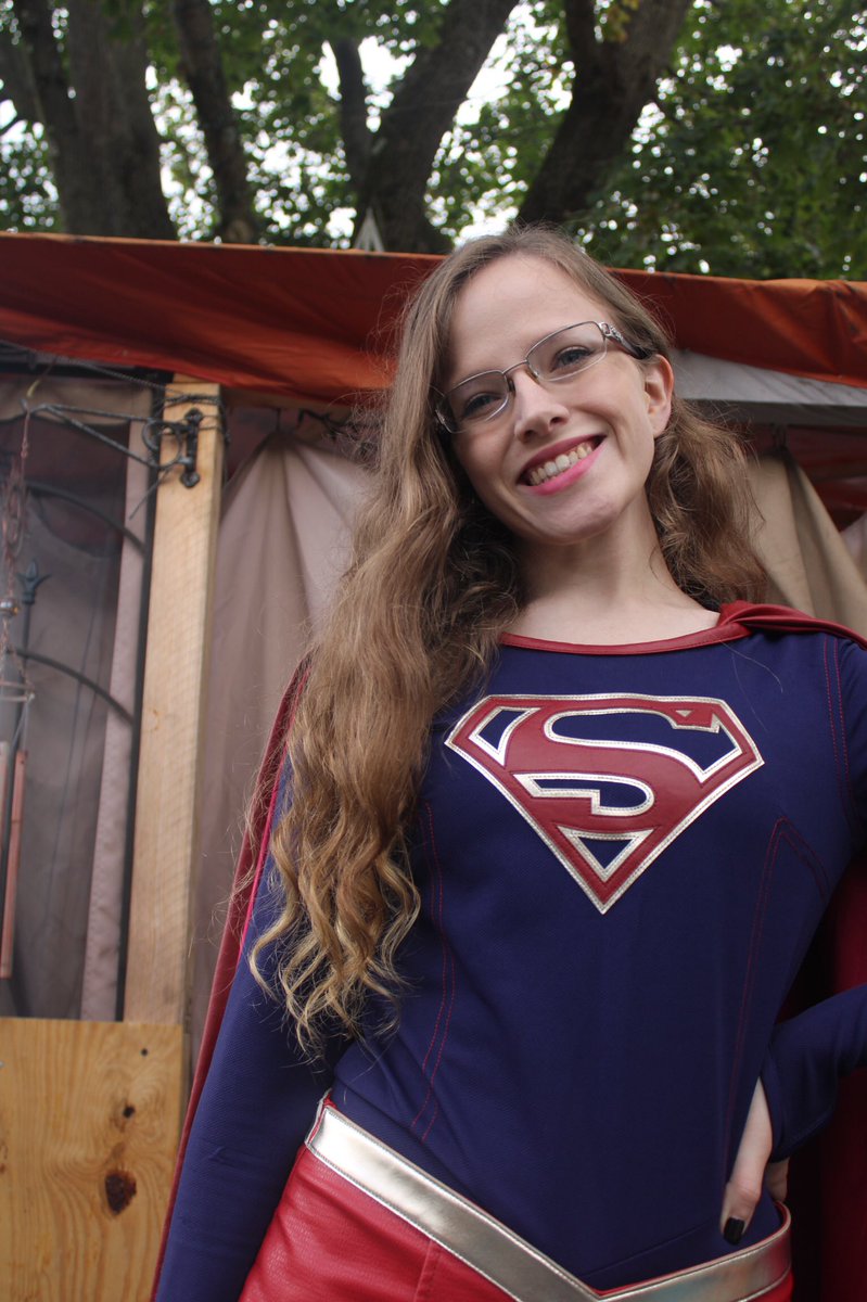 AdoptedMcmann's tweet photo. My photo shoot from yesterday. @supergirl @TheCW #supergirl #cwhalloween #supergirlhalloween #SupergirlCW #Supergirl @MelissaBenoist ๐ฆธ๐ผโโ๏ธ๐ฝ https://t.co/aL4LS7wAk8