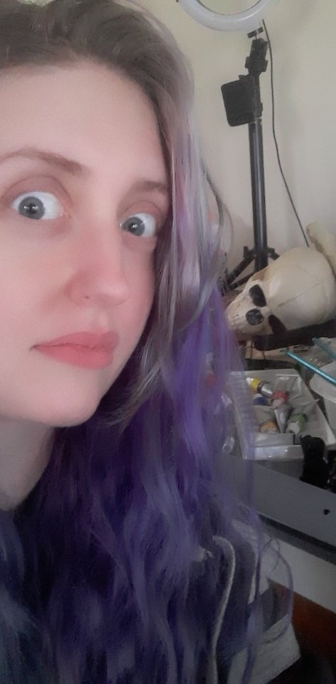 Mercy_HydeKMG's tweet photo. Trying to keep awake while I continue my work. #spookyfam #horrorshow #desdemonaproductions https://t.co/J6iyfCXojN