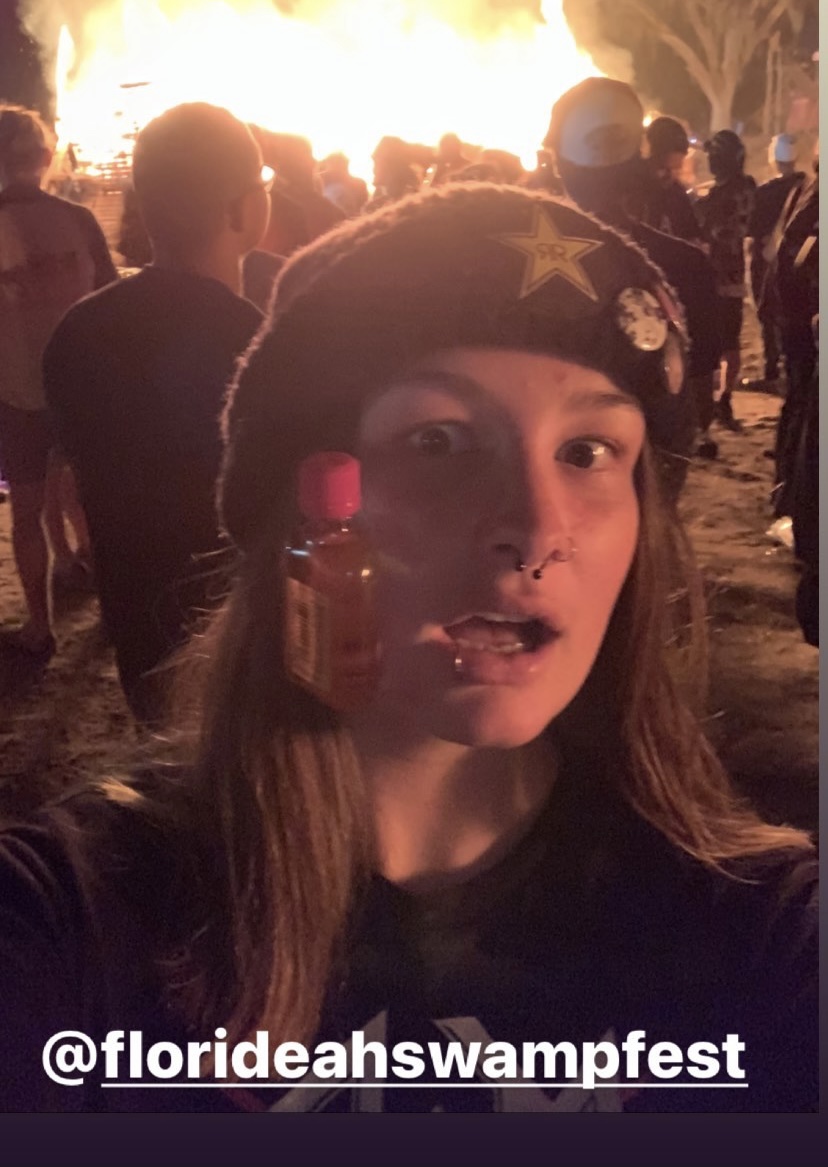 LilBMXWolf's tweet photo. Swampfest 2021 was everything I dreamed it would be! Bikes, blood, mud, mayhem! Super stoked I was able to make it!
#RockstarEnergyDrink
#SandMBikes #bmx #S1helmets #thespacebrace #OdysseyBmx #Etniesbmx #bikelife #slapfish #bmxgirl #bike #Liquiddeathwater #Swampfest #TigerBalm https://t.co/jliezlw9cv