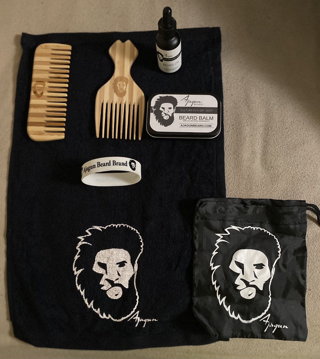 Check out this #BlackOwned #Beard business.
Ajagun Beard products are NEXT LEVEL!
Link to their IG page below.
#BlackOwnedBusiness #BlackHairCare #BeardGang 

instagram.com/ajagunbeard?ut…